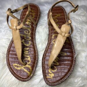 **"Stylish Tan T-Strap Sandals: Perfect for Summer Vibes!"**